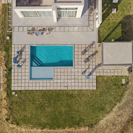 Sunset Luxury With Pool And Jacuzzi Villa